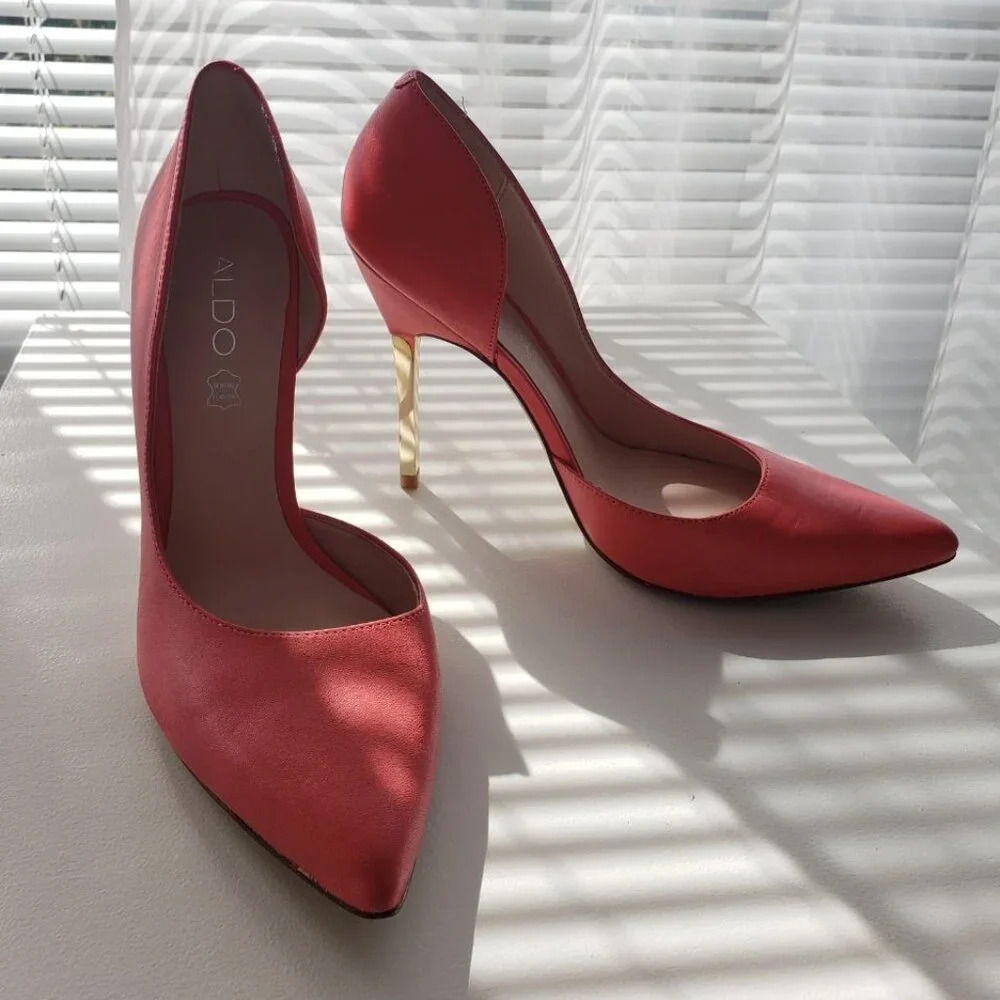 BNWT  ALDO Coral heels with tags